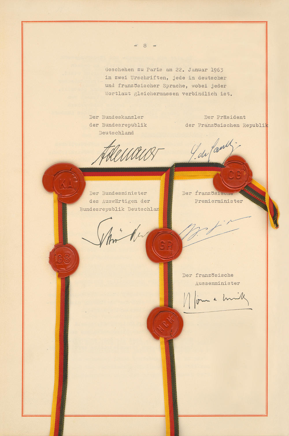 Über das hier dargestellte besondere Dokument wird in der Rubrik Regest und Formalbeschreibung informiert. Hier ist die letzte Seite mit den Unterschriften und Siegeln zu sehen.