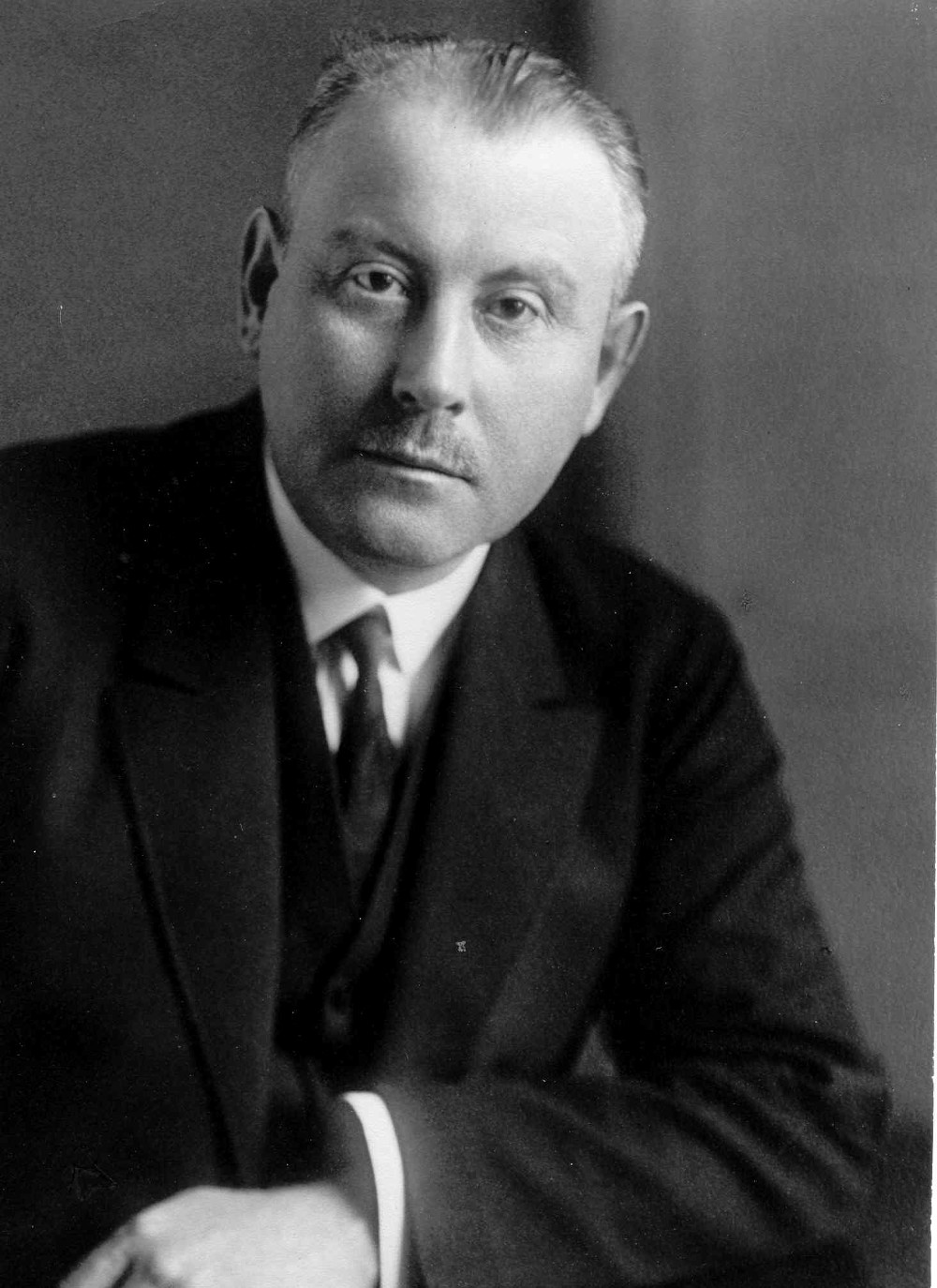 Für diese Darstellung existiert leider keine barrierefreie Beschreibung. Bei Interesse erläutern wir Ihnen gern das Abgebildete. Nehmen Sie dazu bitte unter 117-r@diplo.de Kontakt mit uns auf.