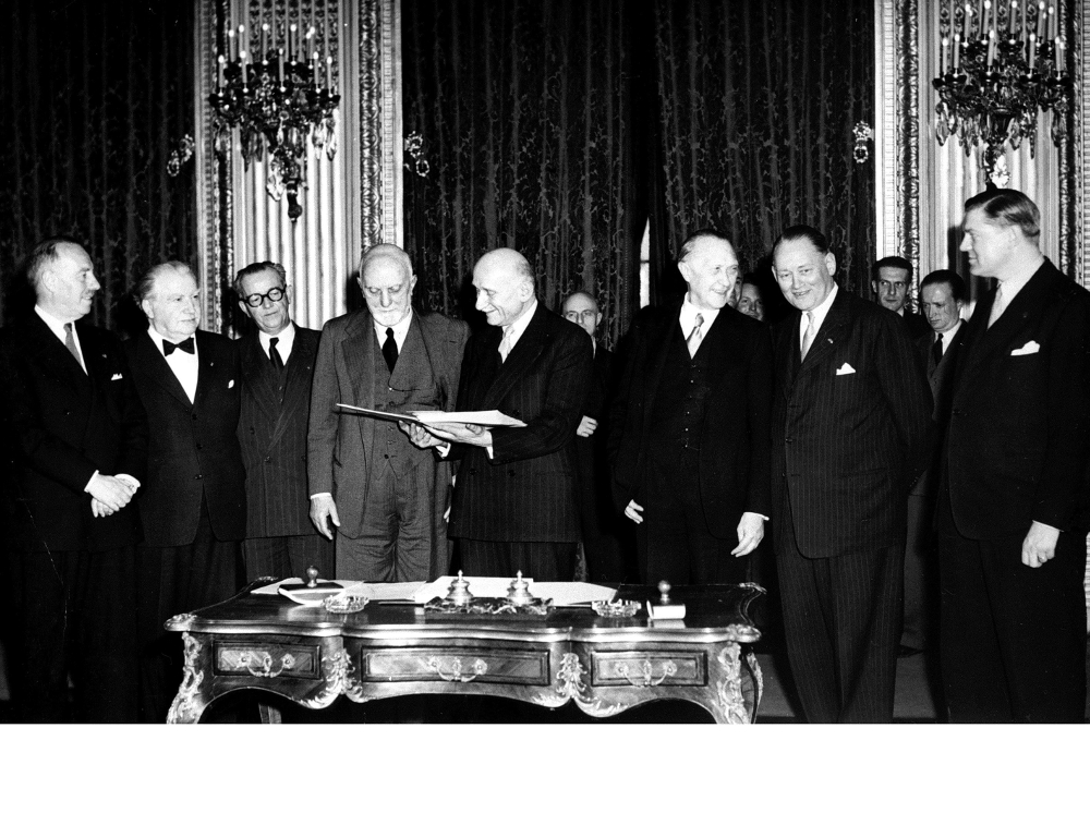 Für diese Darstellung existiert leider keine barrierefreie Beschreibung. Bei Interesse erläutern wir Ihnen gern das Abgebildete. Nehmen Sie dazu bitte unter 117-r@diplo.de Kontakt mit uns auf.